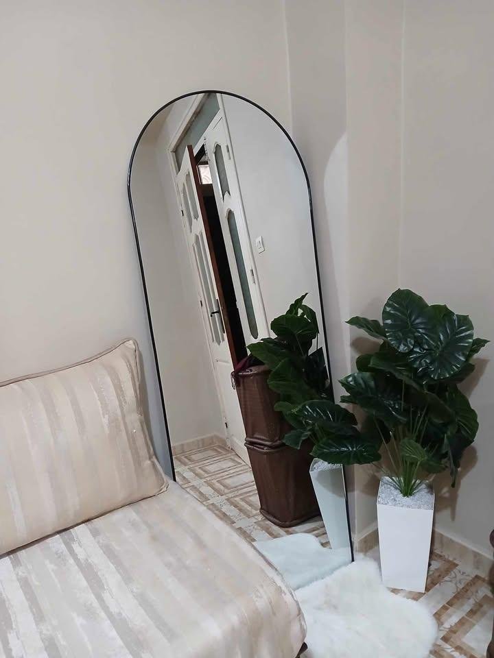 أسود
