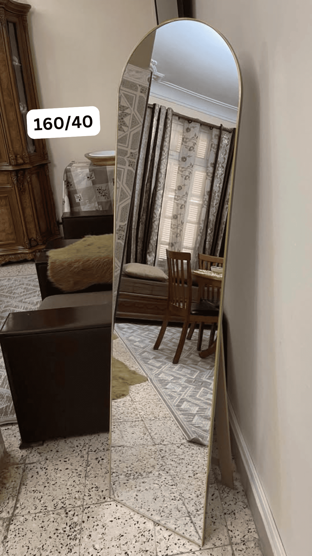 مرايا أنيقة